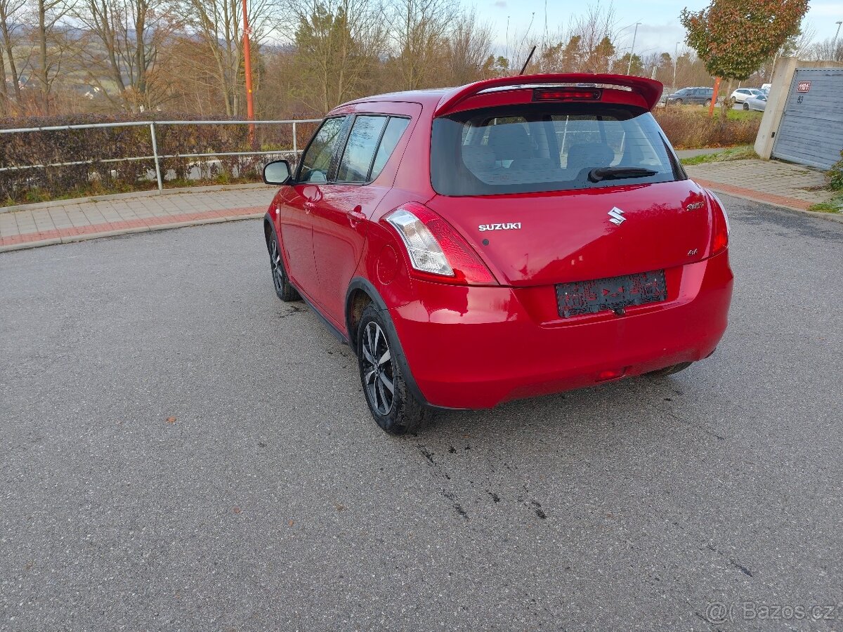 SUZUKI SWIFT 1.2VVTi 69KW ●4x4● PO SERVISU ●121.450 KM● - 6