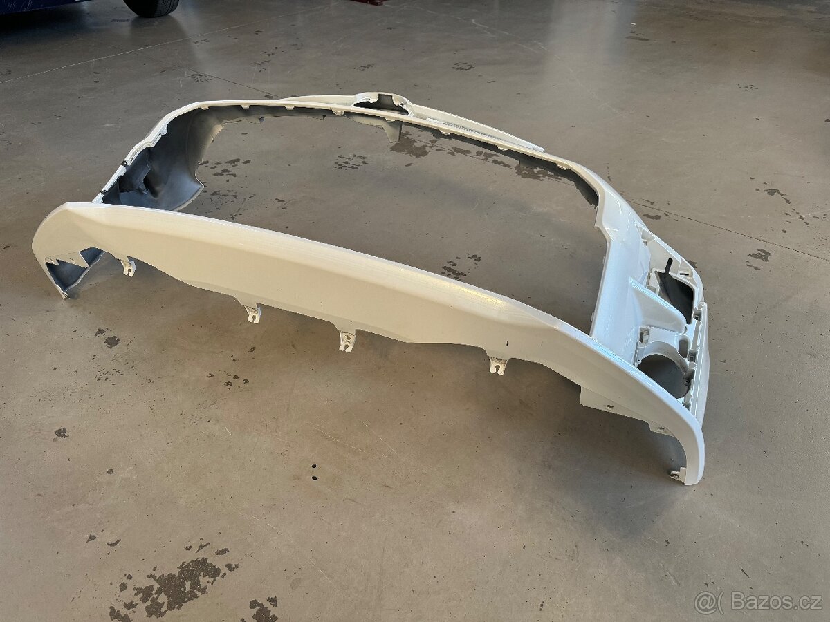 Nárazník GR YARIS - 6