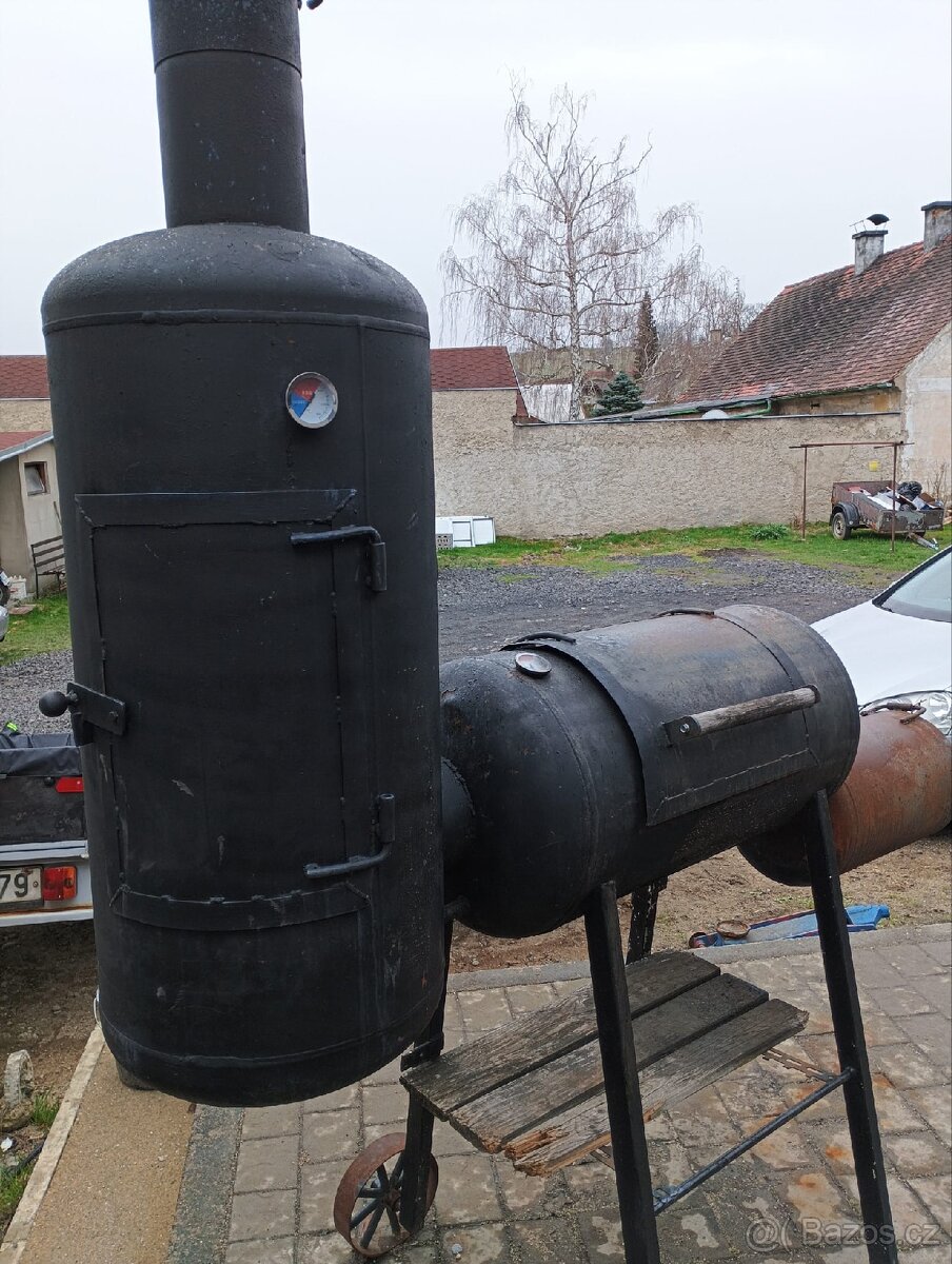 Gril z udirnou(lokomotiva) - 6