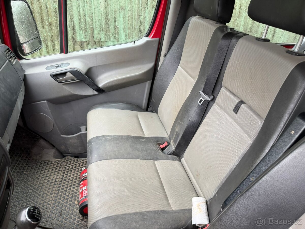 VW CRAFTER 2,0 tdi 7 místný - 260tkm - 6