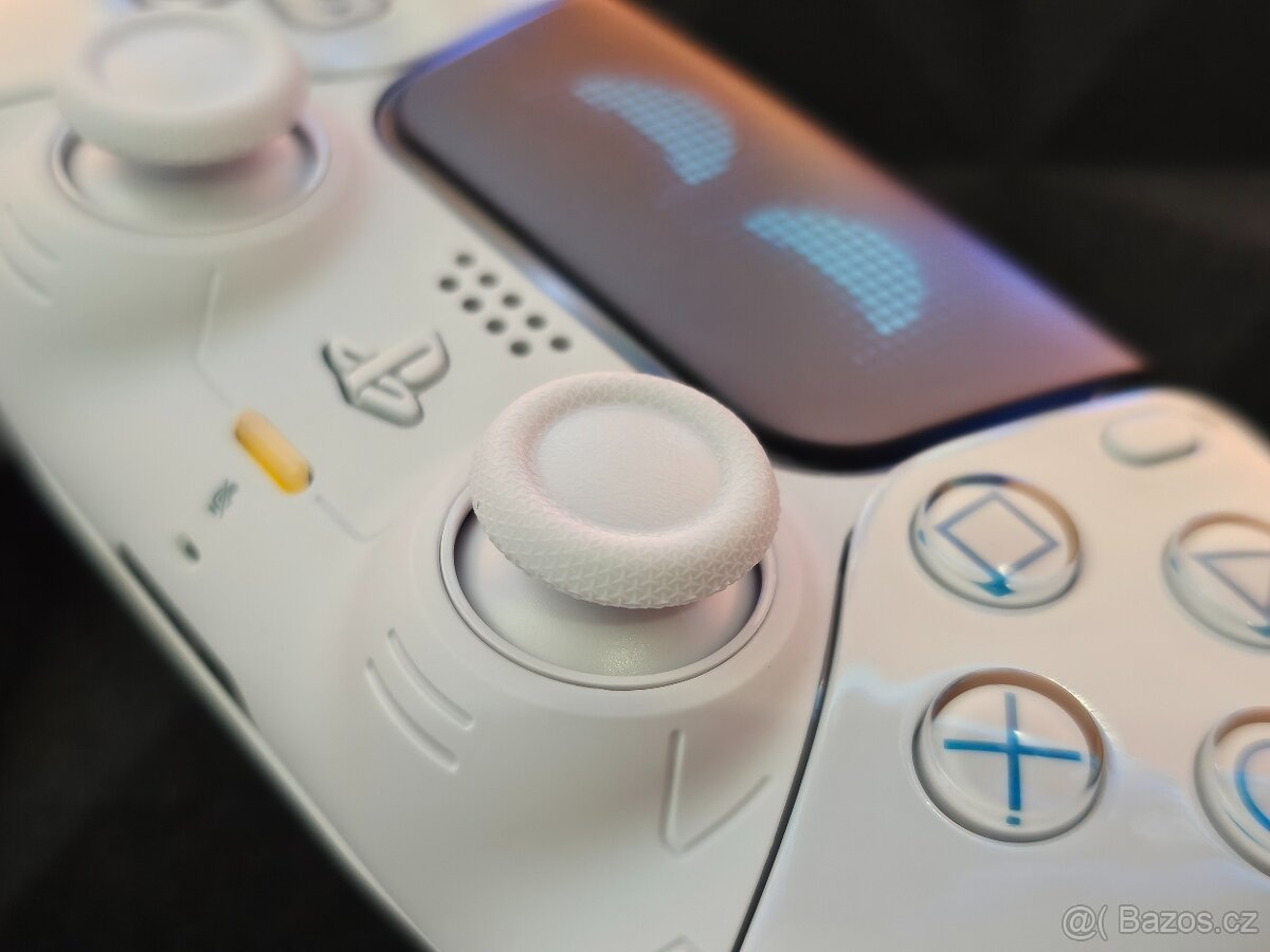 OVLADAČ PS5 / ASTRO BOT 2 - 6