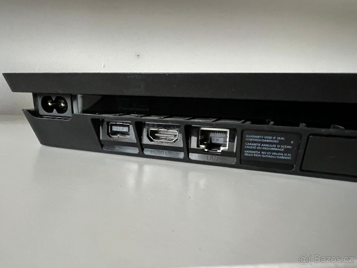 Playstation 4 Slim 1TB + Uncharted - 6