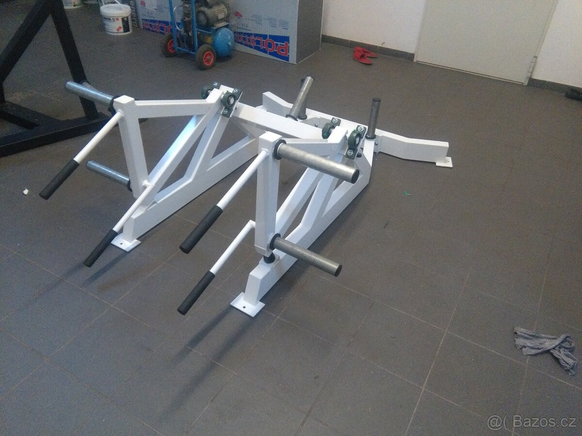 Posilovací stroje typu Hammer - 6