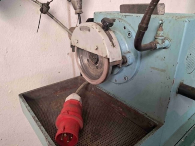 Použitá bruska BNNK 32 A z 90. let - 6