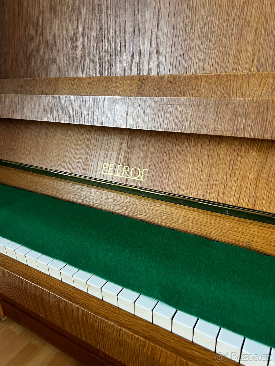 Piano, pianino, klavír Petrof - 6