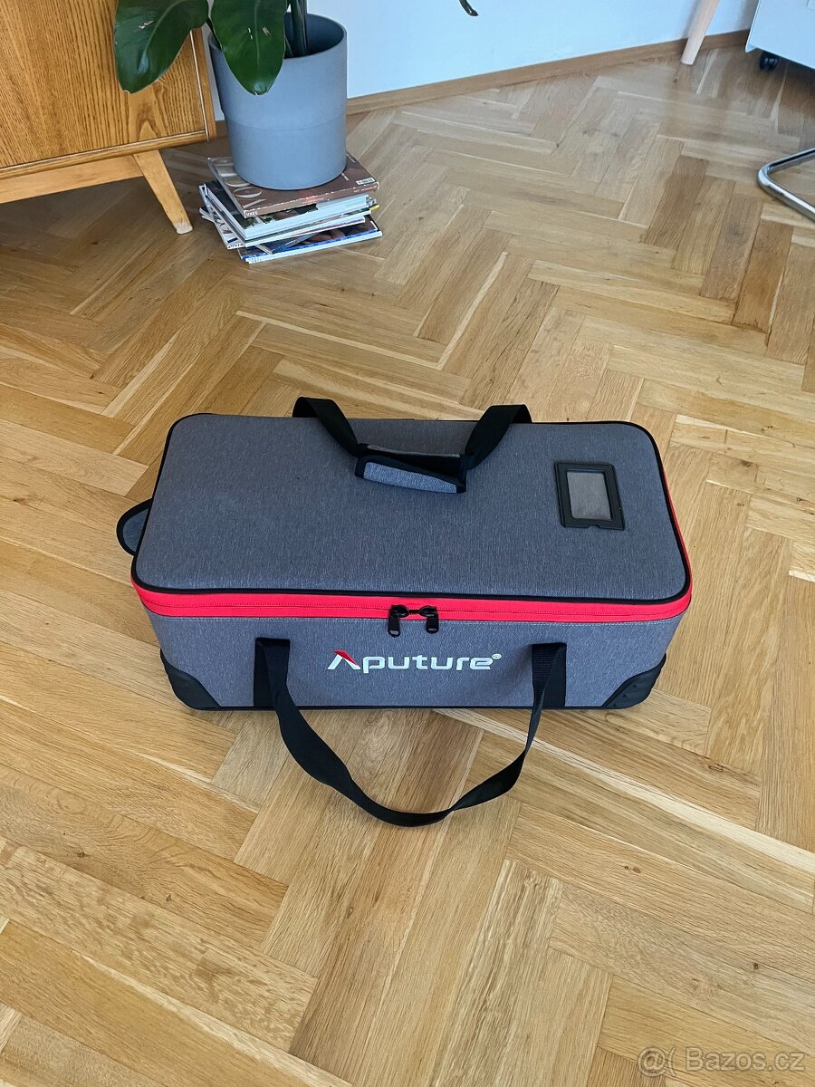 Studio světlo Aputure LS C300D MKII V-Mount Kit - 6