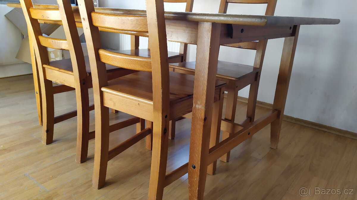 Ikea jídelní stůl + 4 židle - 6