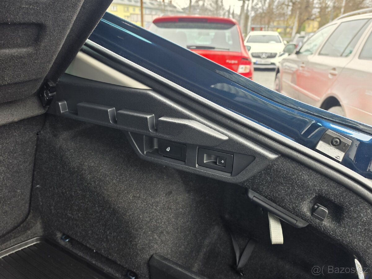 Škoda Octavia
IIII.2.0 TDI 110KW Led - 6