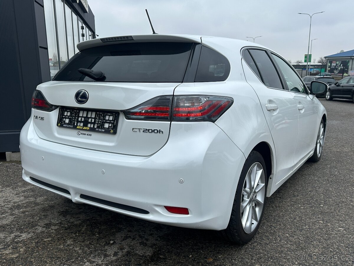 Lexus CT 200h 2011 - 6