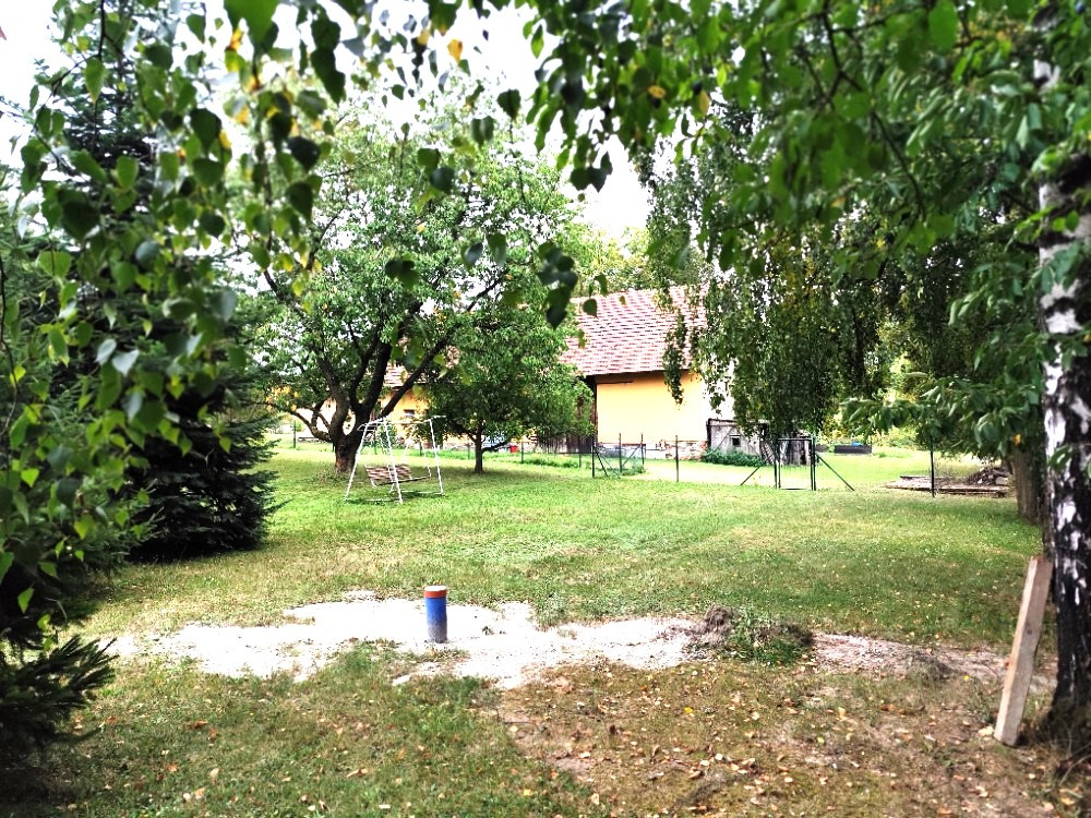 Krásná stavební parcela na prodej v klidném prostředí - 6