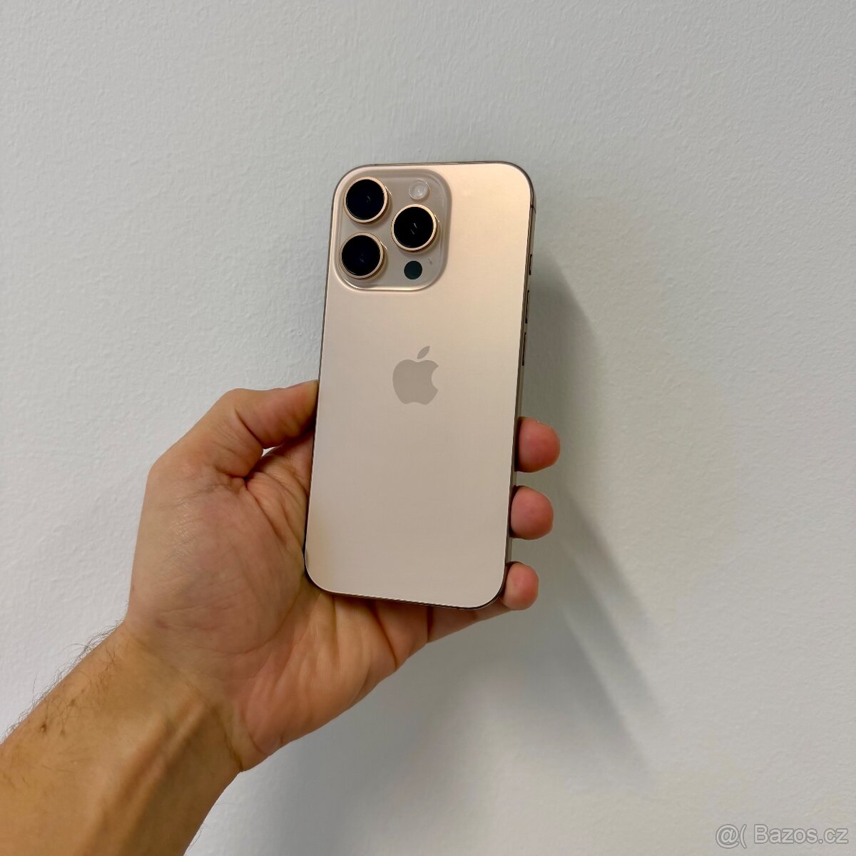 ZÁNOVNÍ APPLE IPHONE 16 PRO 256GB-POUŠTNÍ TITAN,BATERIE 100% - 6