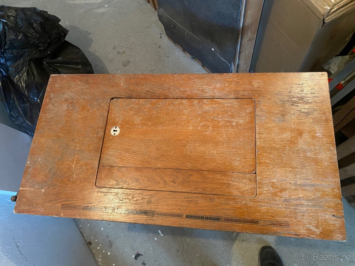 Prodám retro šicí stroj - 6