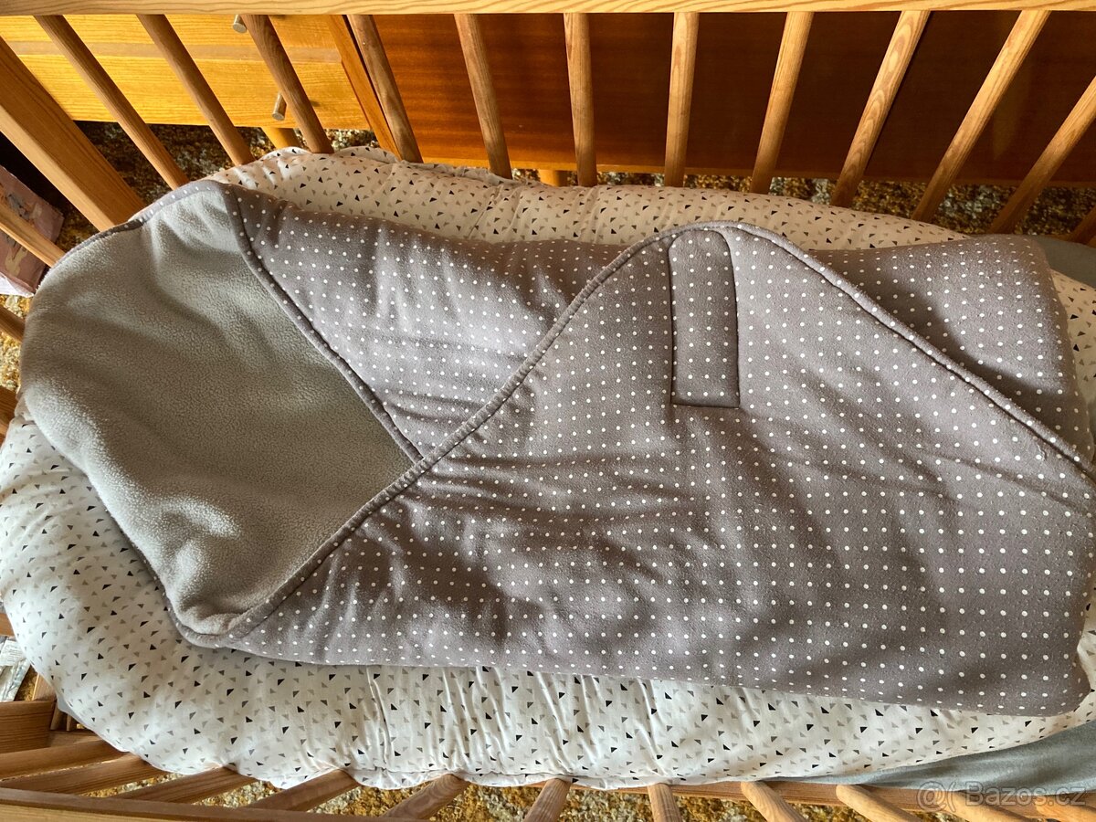 Dřevěná kolébka / malá postýlka pro miminko - 6