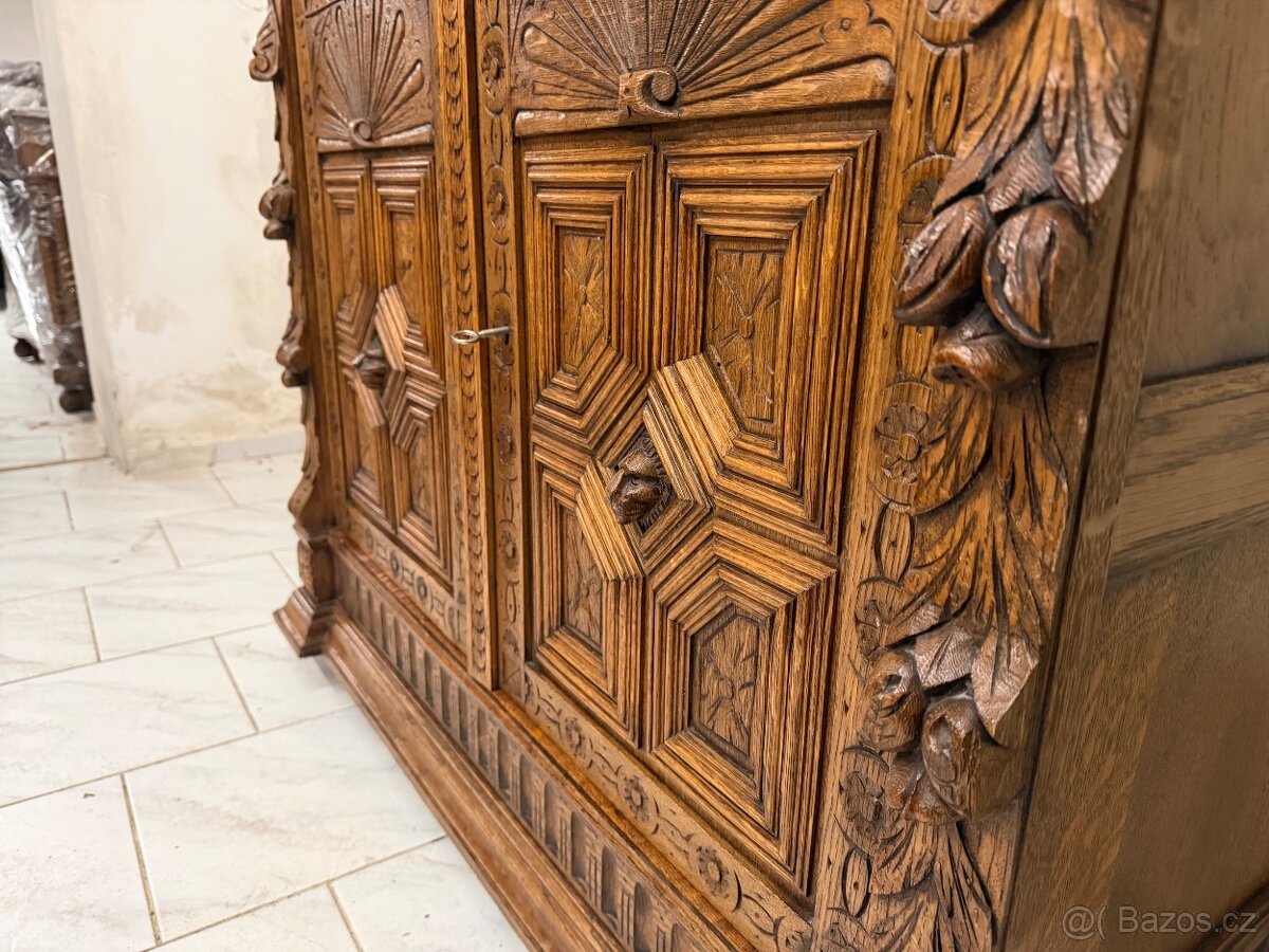 Starožitná skříň Mechelen - 6