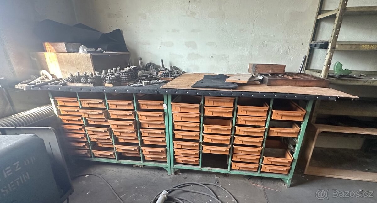 Šuflíkové regály do dílny - 6