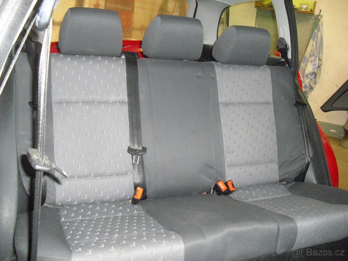 Octavia Tour Dily - 6