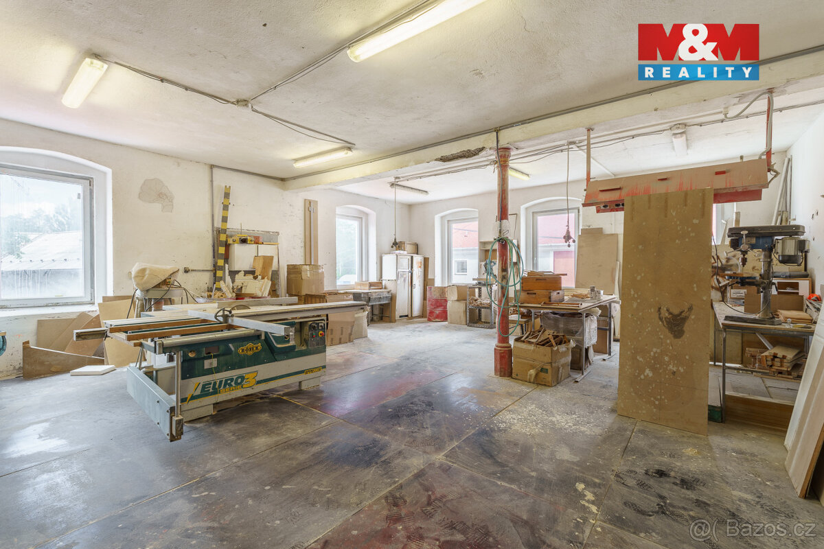Prodej výrobního objektu, 2100 m², K. Vary, ul. Sokolovská - 6