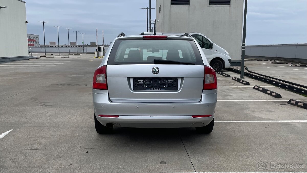 ŠKODA OCTAVIA 1.6TDI CLIMATRONIC - 6