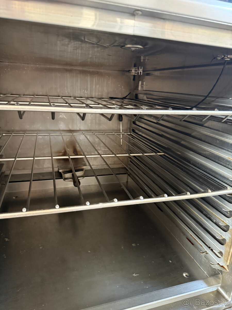 Nízkoteplotní zařízení 3 v 1 Cook & Hold SMOKER Alto Shaam - 6