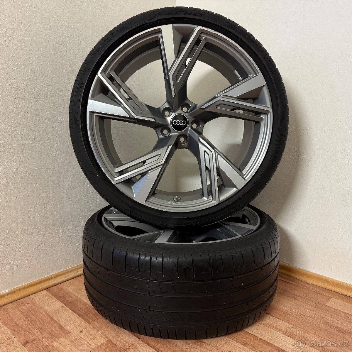 AUDI RS6 / RS7 5x112 R22 ET19+LETNÍ 285/30R22 5mm - 6