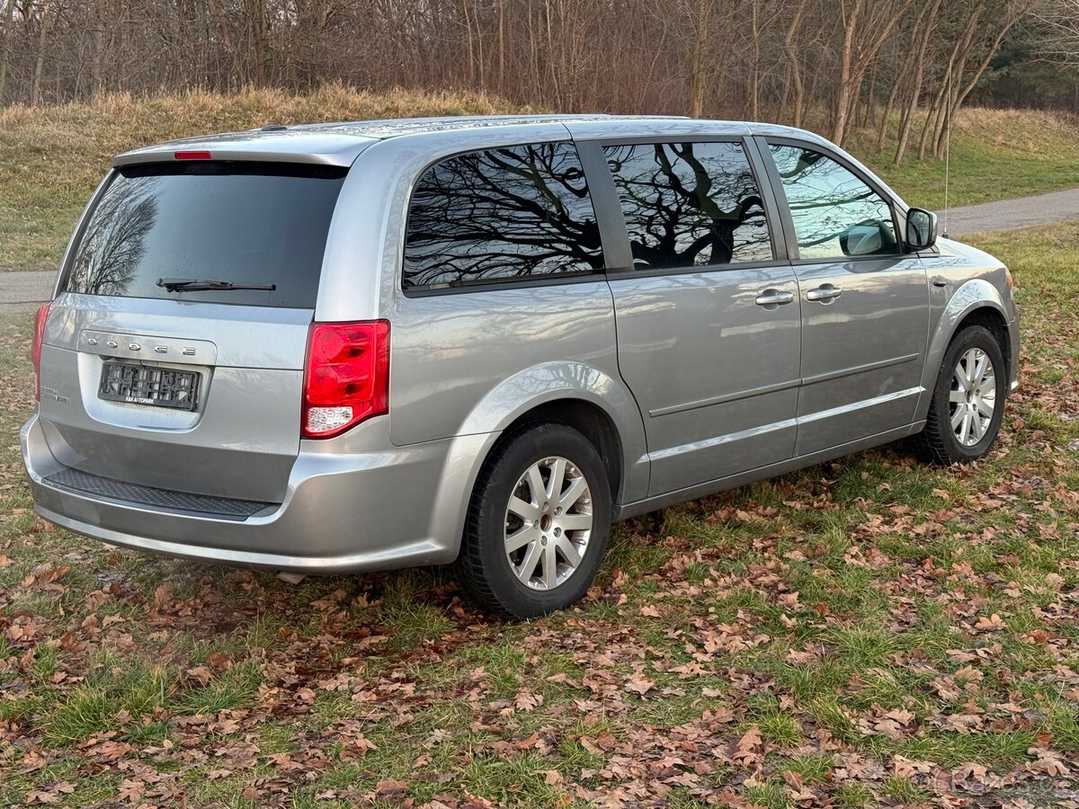 Dodge Grand Caravan - 6