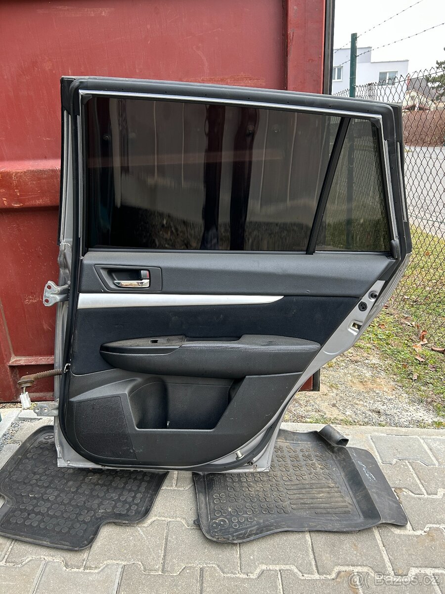SUBARU Legacy kombi BR - dveře a další díly - 6