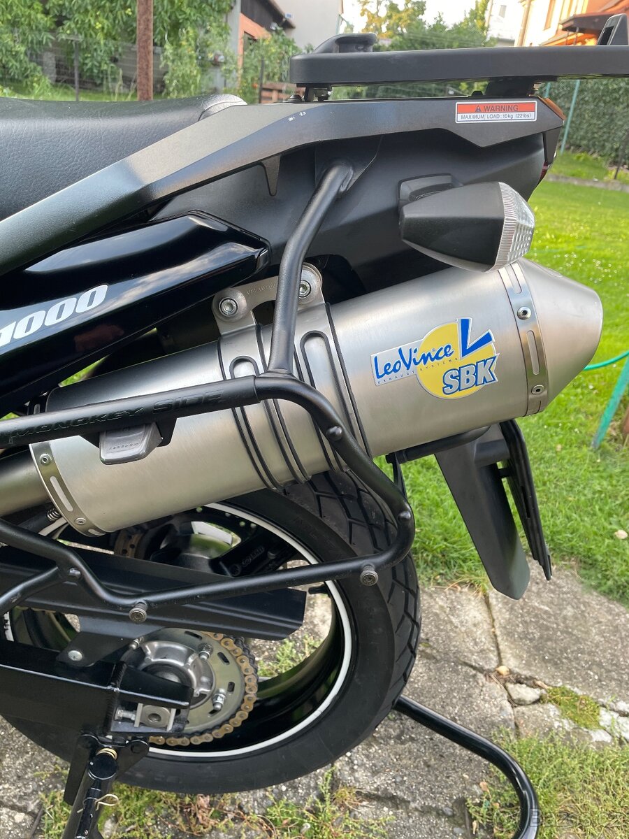 Suzuki V-STROM 1000 - 6