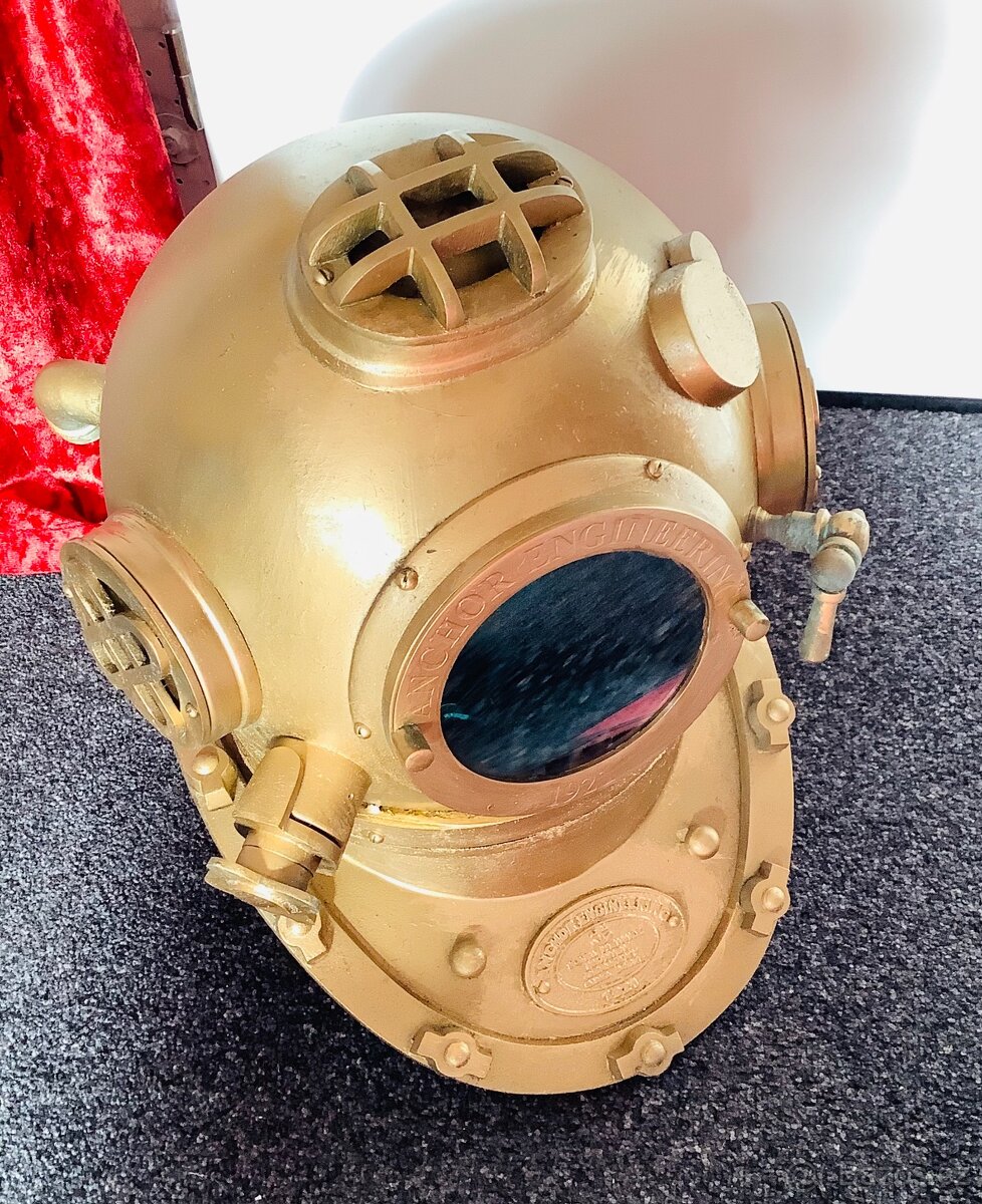 Stará potápěcká helma - 6
