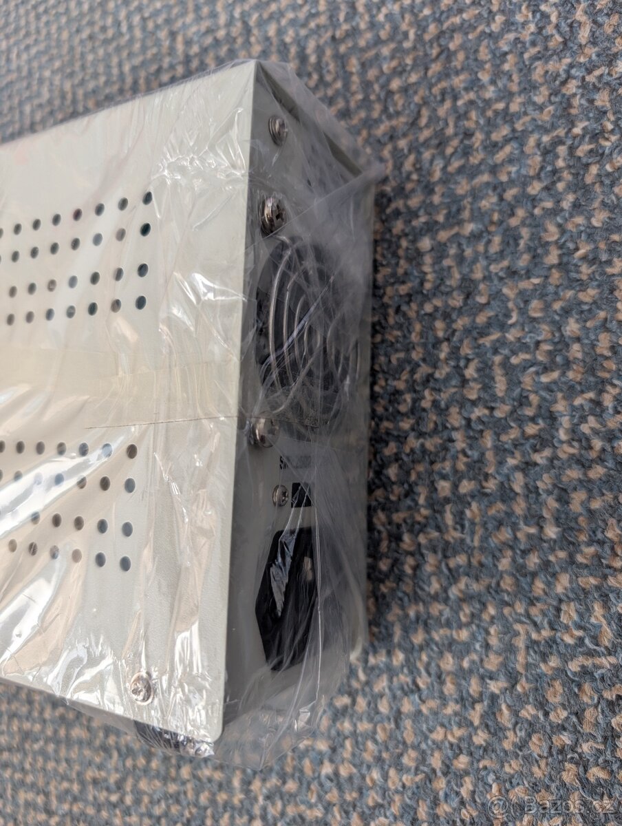 Laboratorní regulovaný zdroj 30V/10A - 6