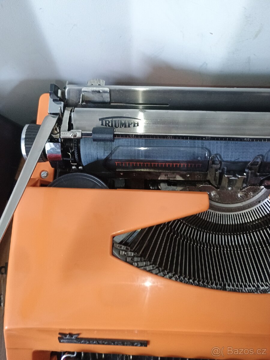 Psací stroj Contessa kufříkový - 6