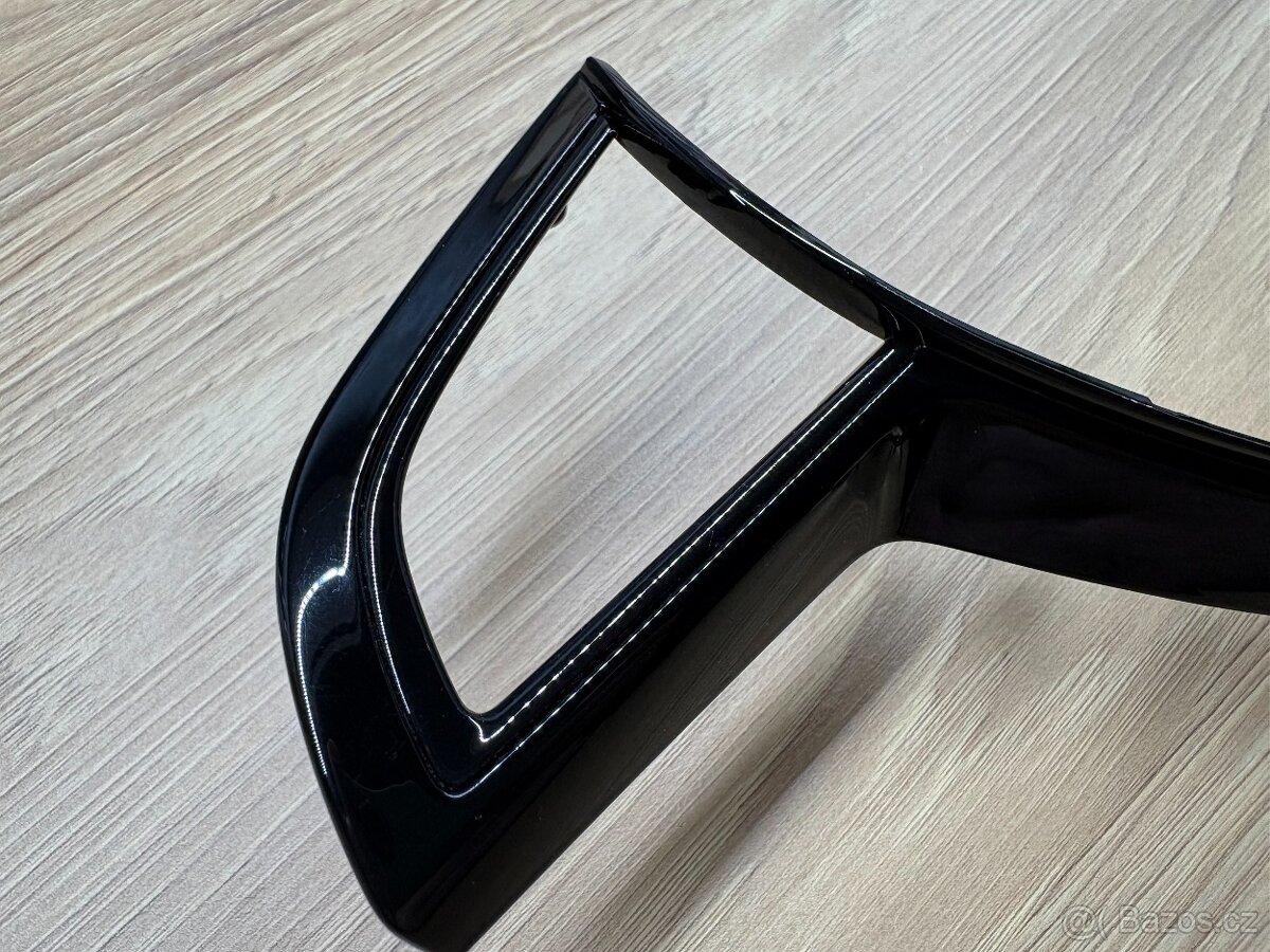 Plaketa + Rámeček volantu PIANO BLACK 5E0419685A, 5E0419685G - 6