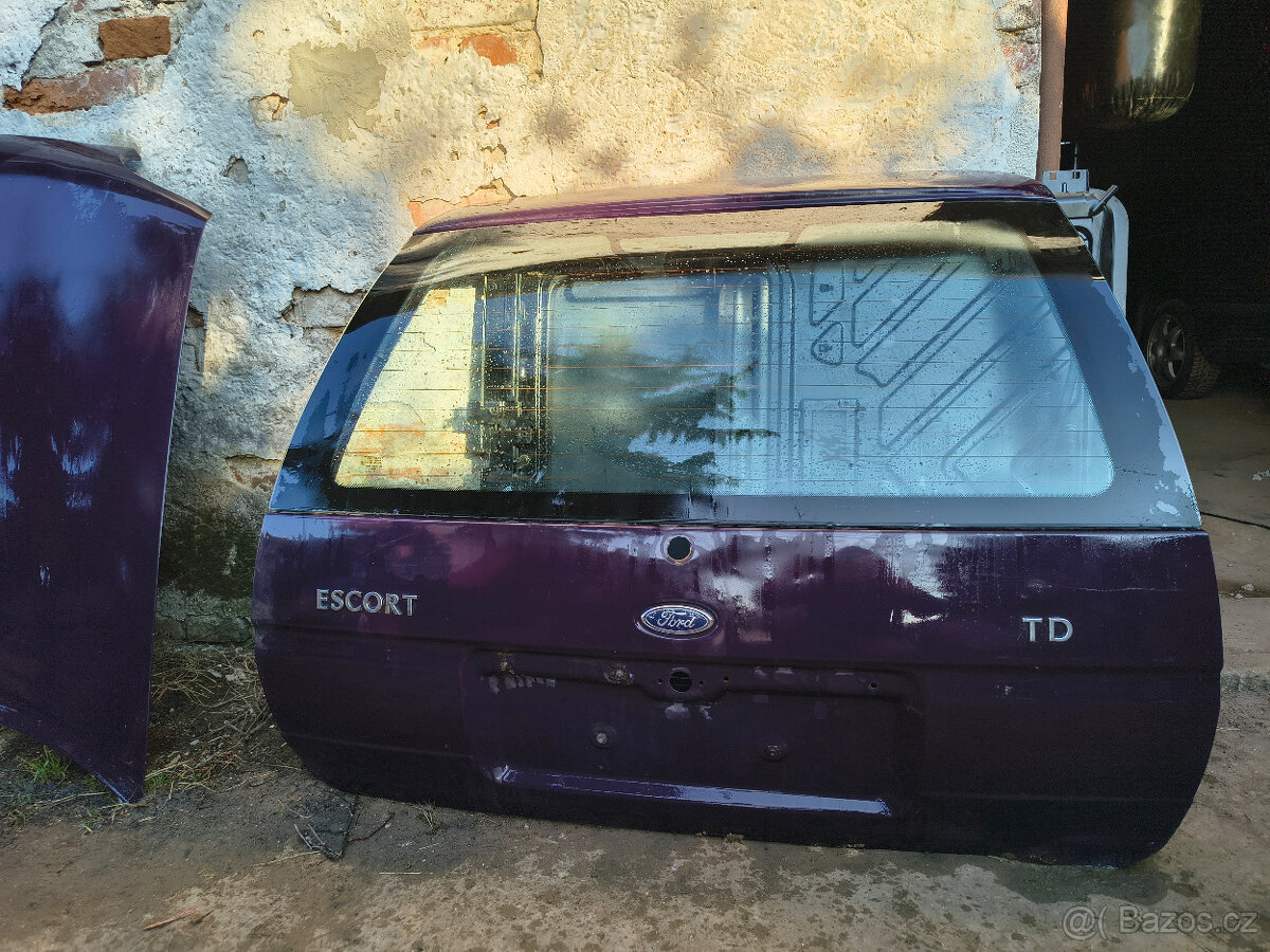Ford Escort/97 - 6