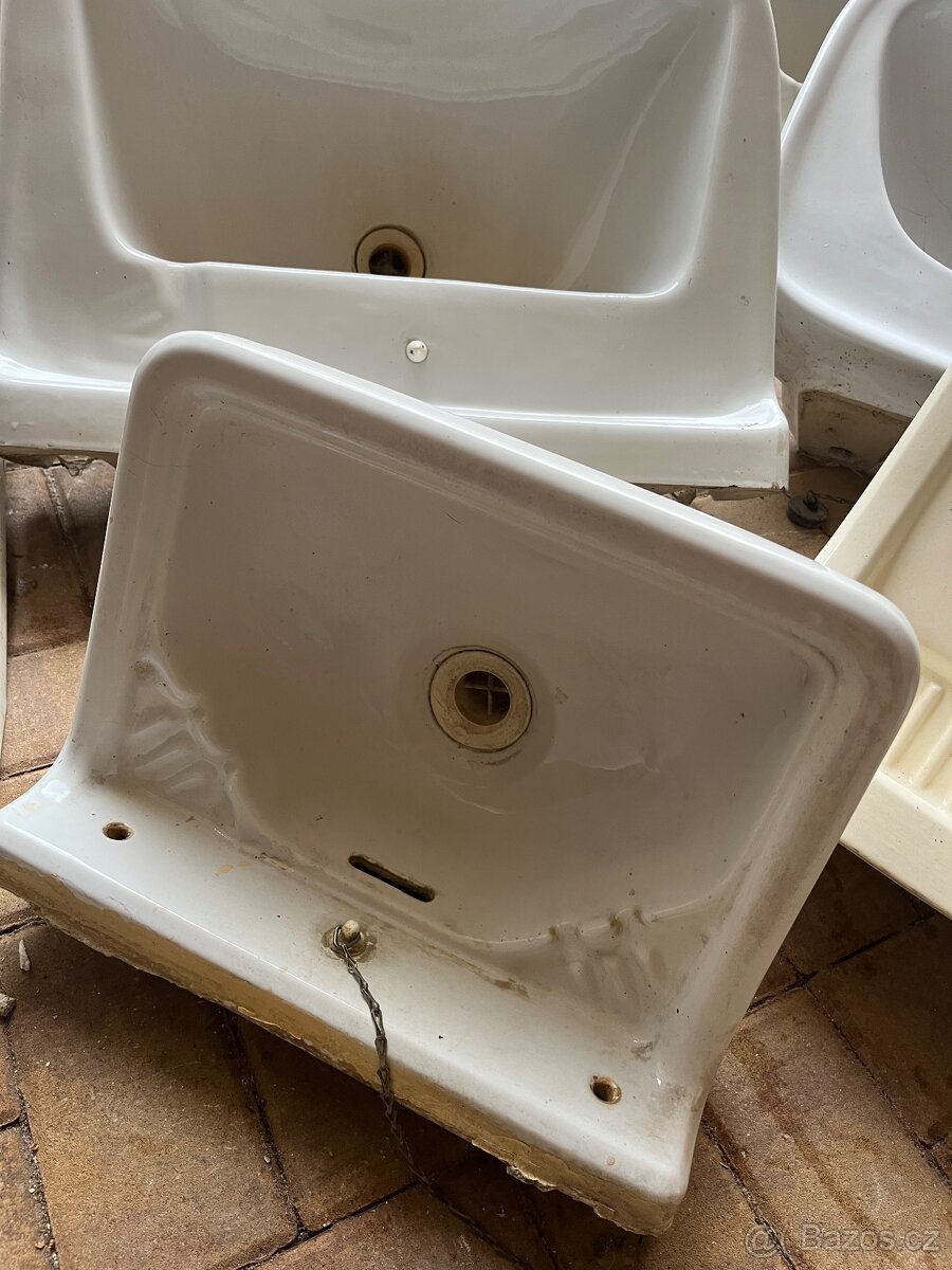 Umyvadla, bidet, kryty na syfon - 6