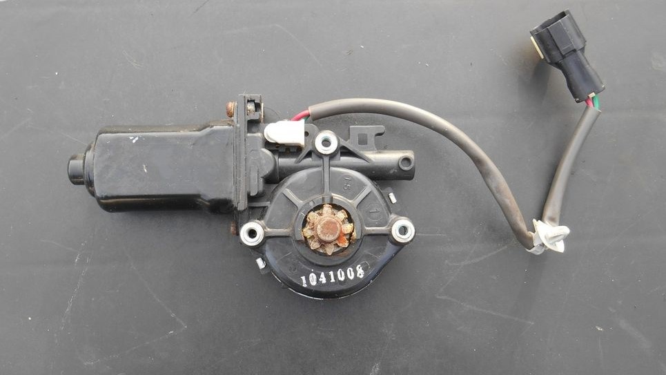 Kia Sorento - motorky stahování oken - 6