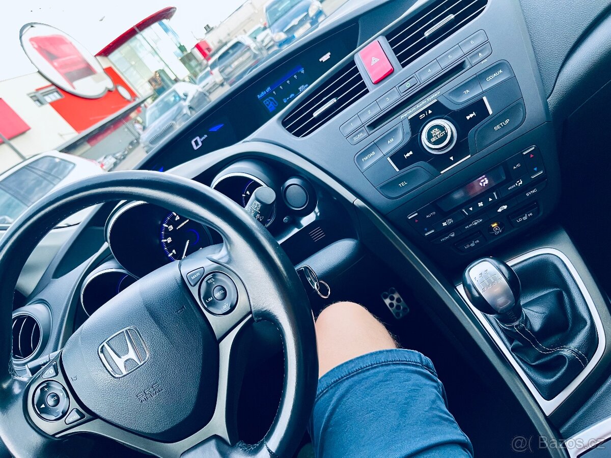 Honda Civic 2014 1,8i 9g - 6