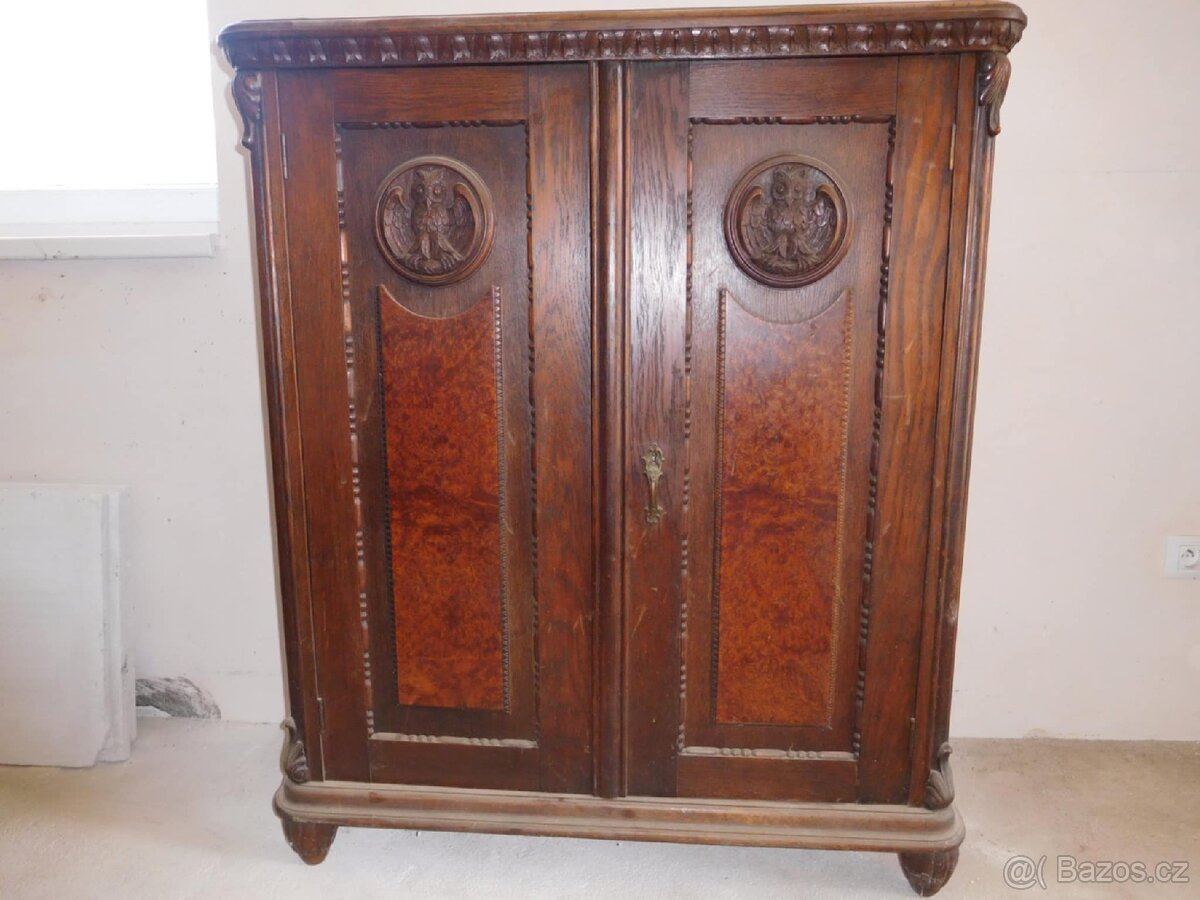 Starožitný nábytek - 6