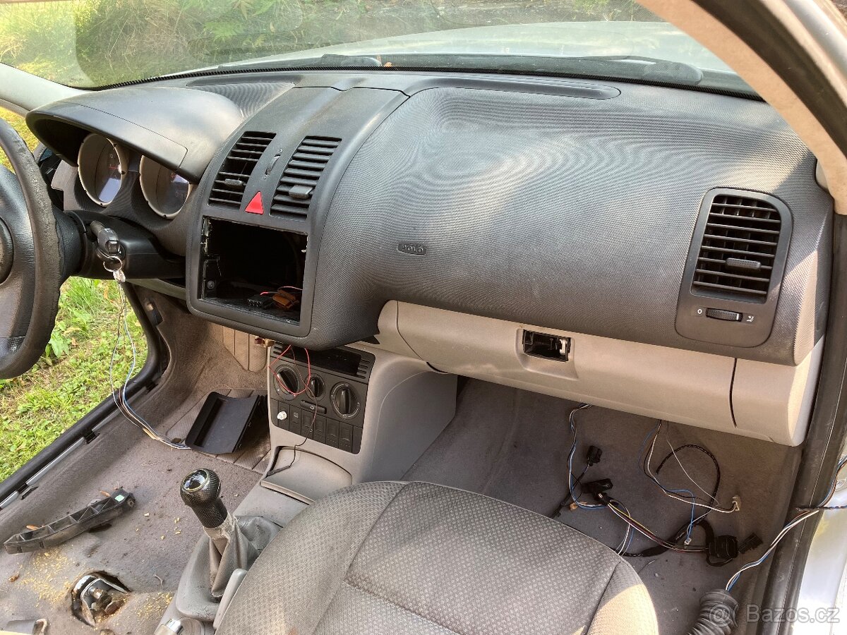 VW Polo 6N2 na díly - 6