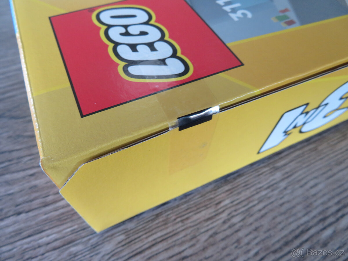 LEGO Creator 3-in-1 31141 Main Street - 6