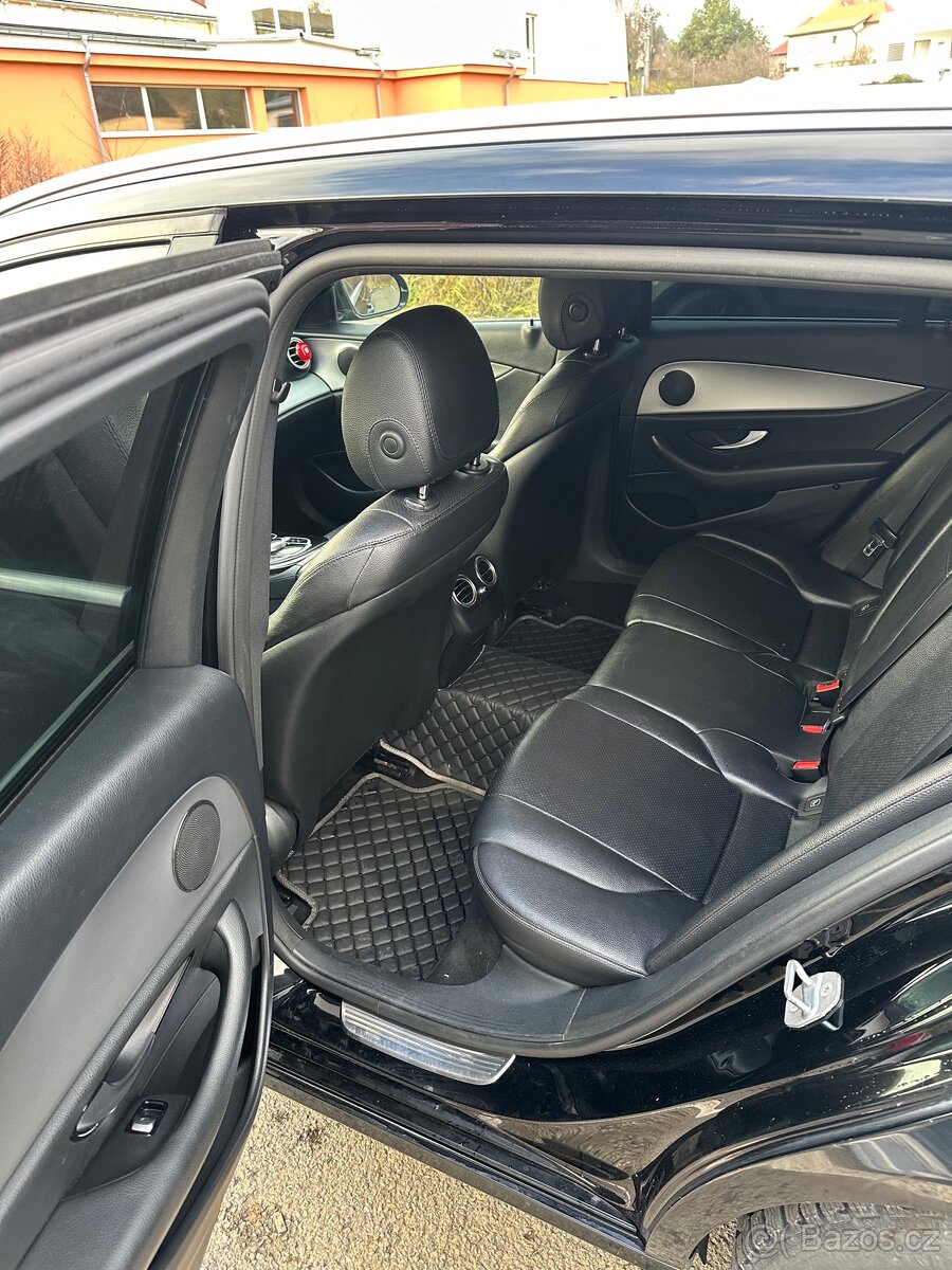 Mercedes E W213 - 6