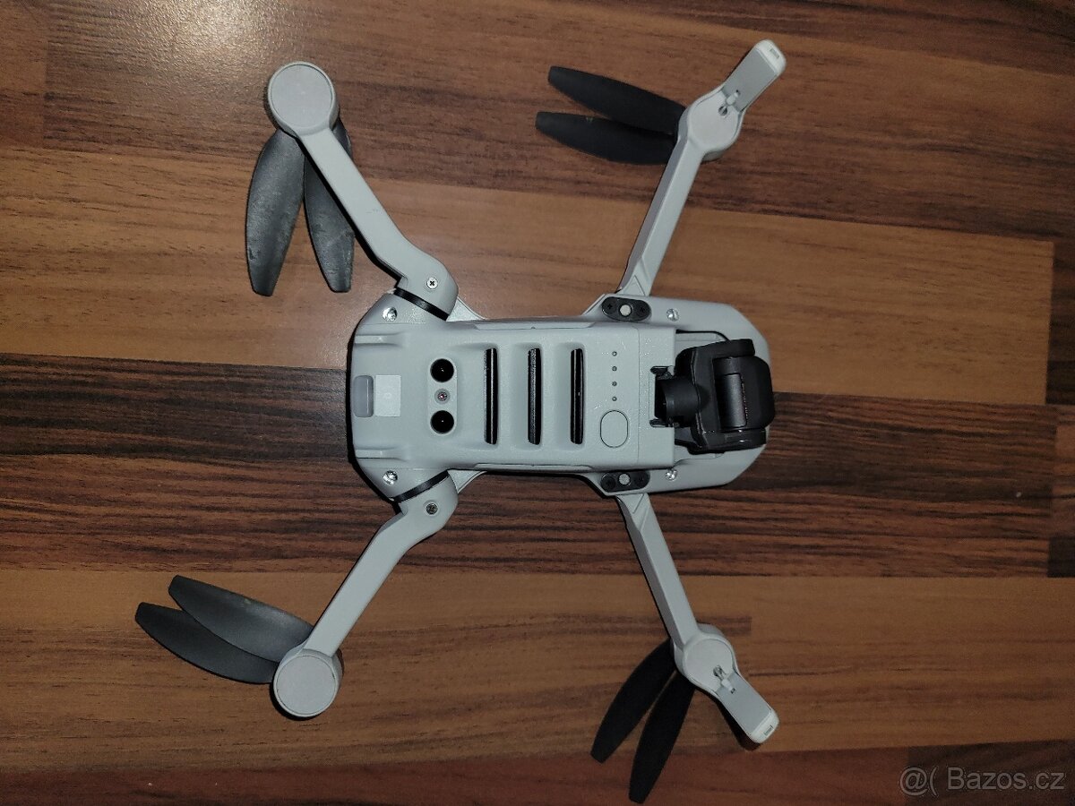 DJI Mini 2 SE – kompletní set | téměř nové baterie - 6