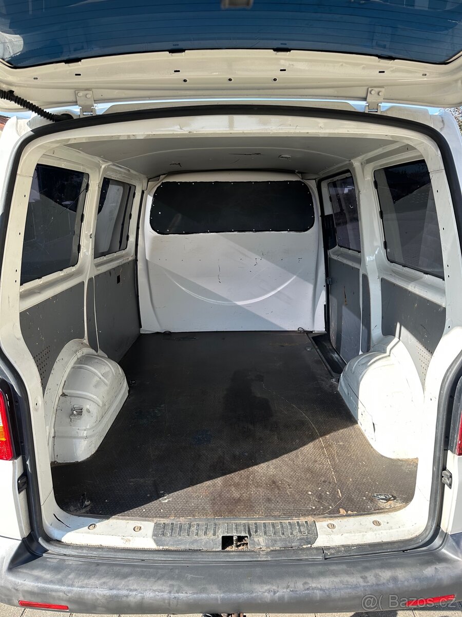 Volkswagen Transporter T5 1.9 TDI - 6