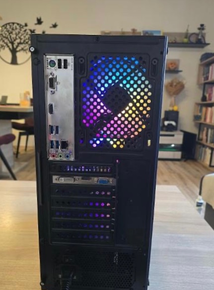 herni pc na hry a na streamy - 6