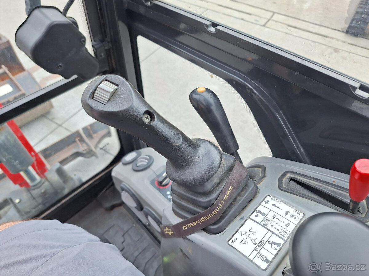 Bobcat E19 Minibagr 1,8 T - - - 6