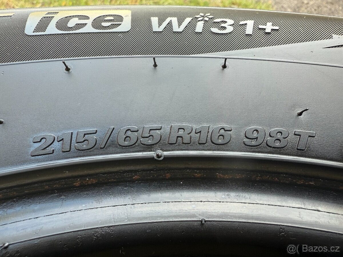 2x Zimní pneu Kumho WinterCraft Ice WI31+ - 215/65 R16 - 95% - 6
