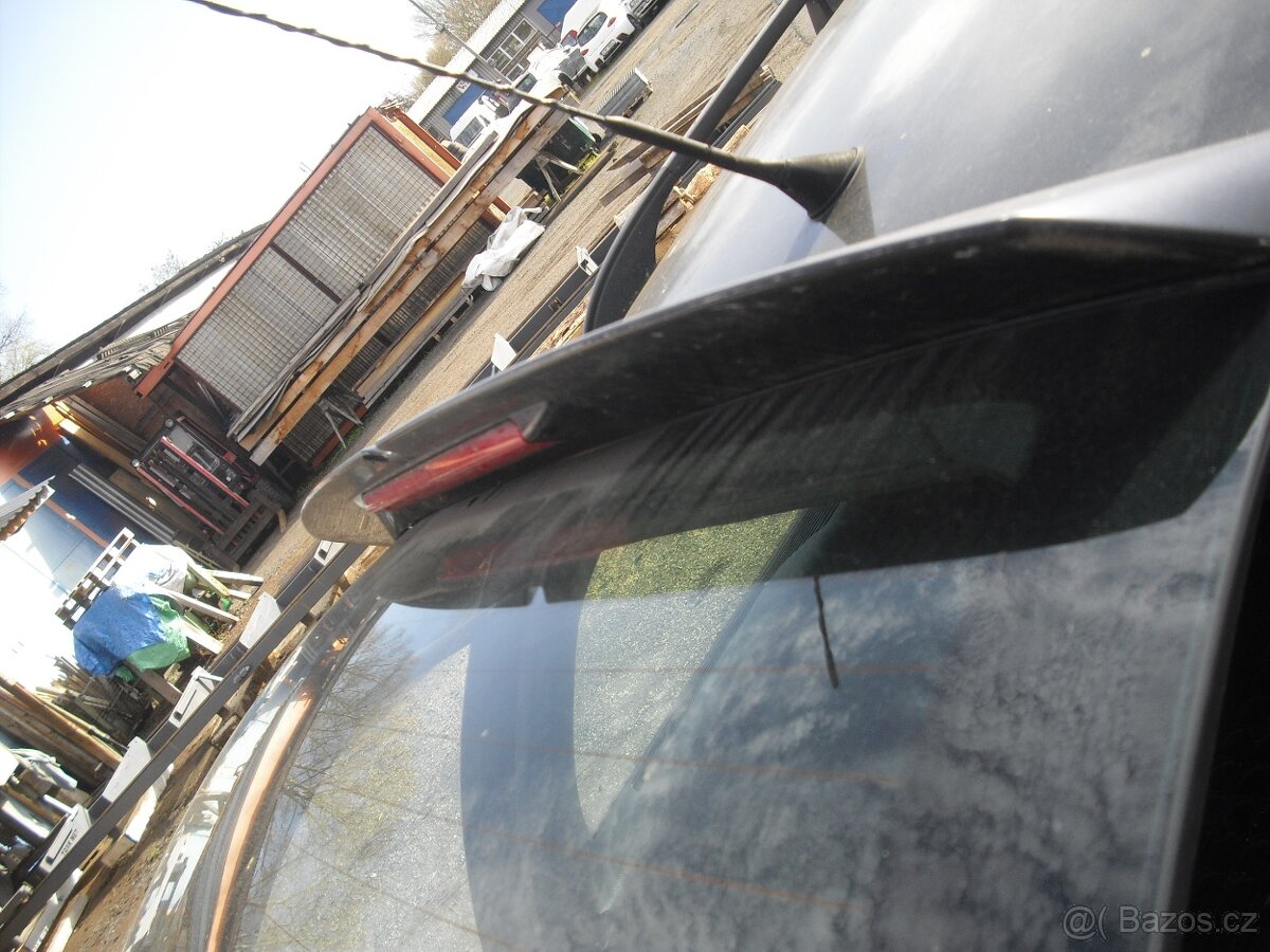 Octavia RS1 Zadni vrata. Kridlo RS - 6