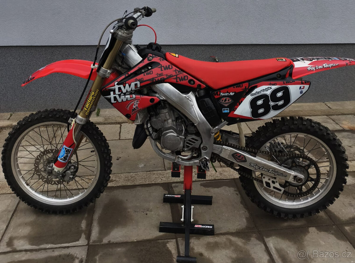 Honda CR125 - 6