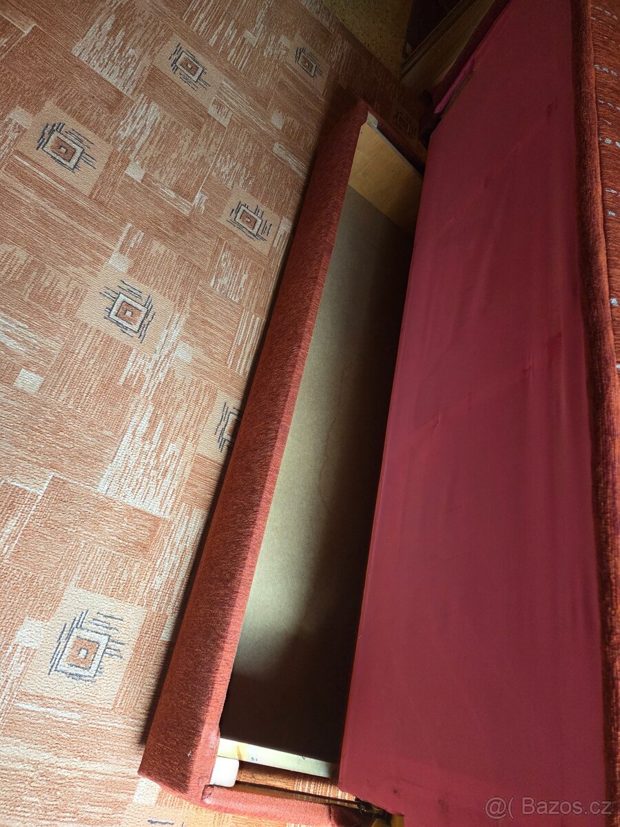 Rozkládací gauč s úložným prostorem - 6