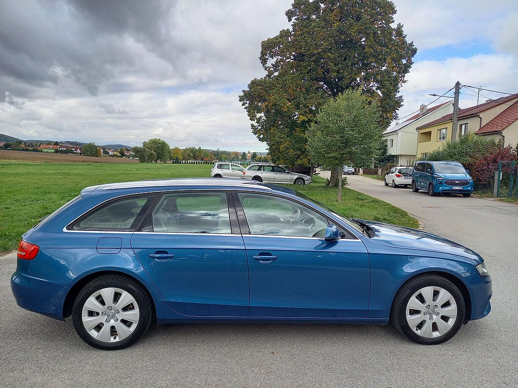 Audi A4, 2.0TDI digiklima-alu-bez koroze - 6