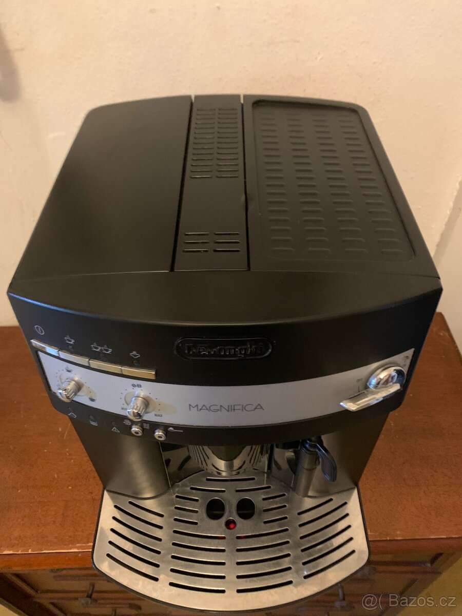 Kavovar Delonghi - 6