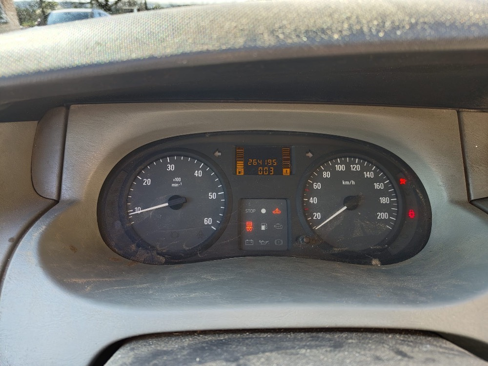 Opel Vivaro - 6